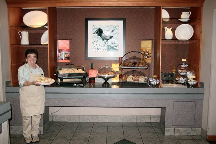 Hampton Inn Appleton-Fox River Mall Area Екстериор снимка