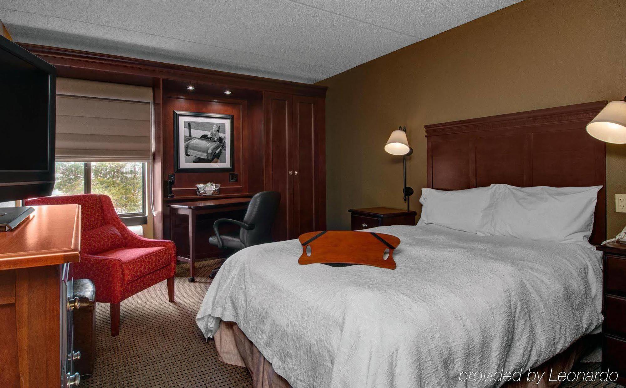 Hampton Inn Appleton-Fox River Mall Area Стая снимка